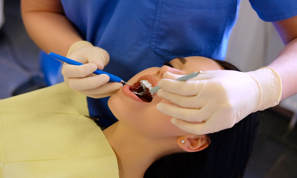 Root canal or extraction dental care options in Mississauga