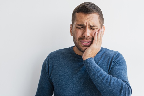 TMJ treatment approach for jaw pain and clicking issues